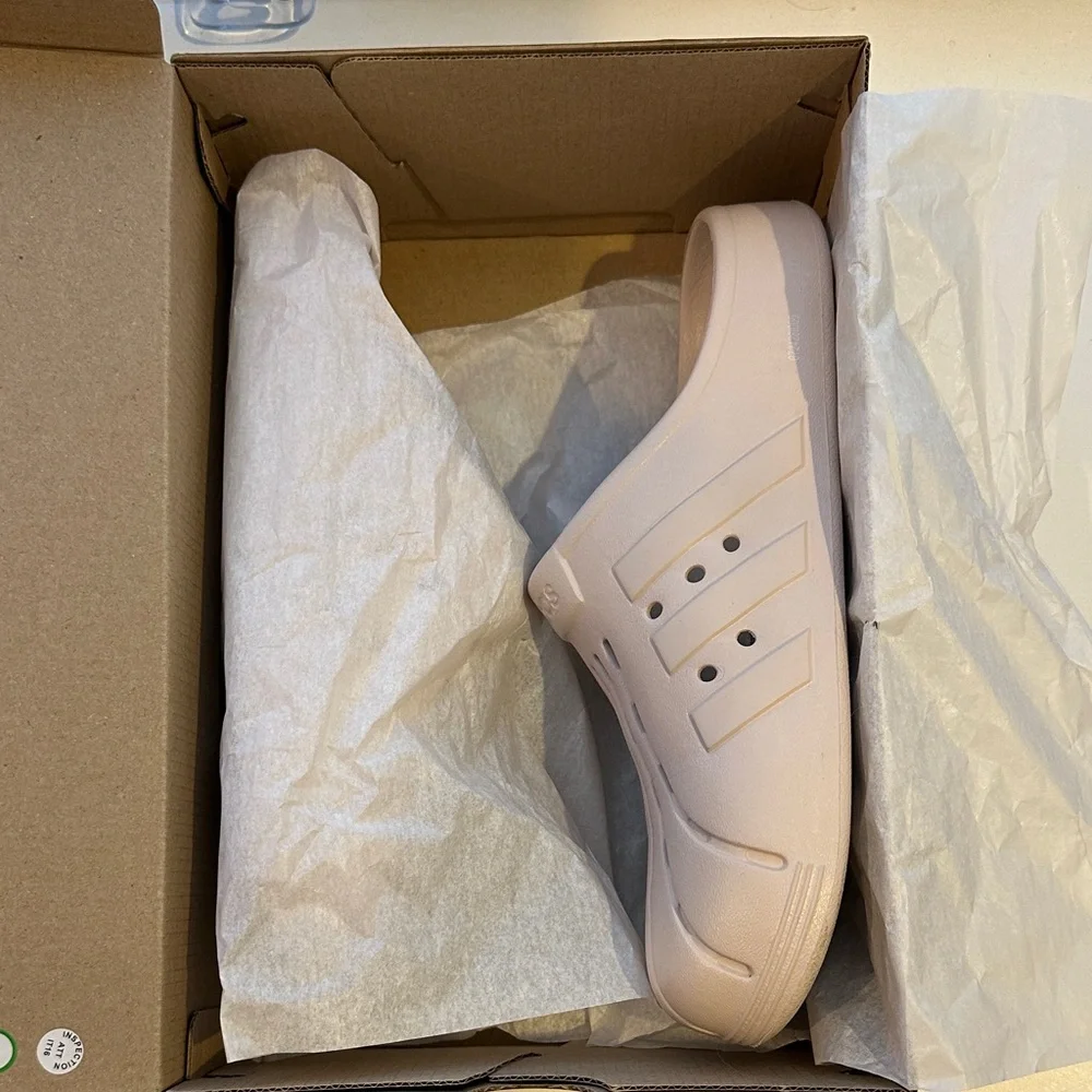 Adidas Adilette Clogs Pink women’s size 10 - Picture 8 of 8